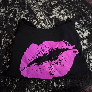 Retro 80's Black 3 Quarter Sleeve with Hot Pink Lip Print